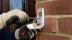 Ako jednoducho vymeniť starý zvonček vlastnými rukami