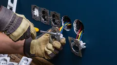 Ako doma bezpečne vymeniť zásuvku alebo vypínač a kedy zavolať údržbára