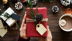 Čo darovať na Vianoce? Tu je 10 originálnych darčekov, ktoré sa naozaj využijú